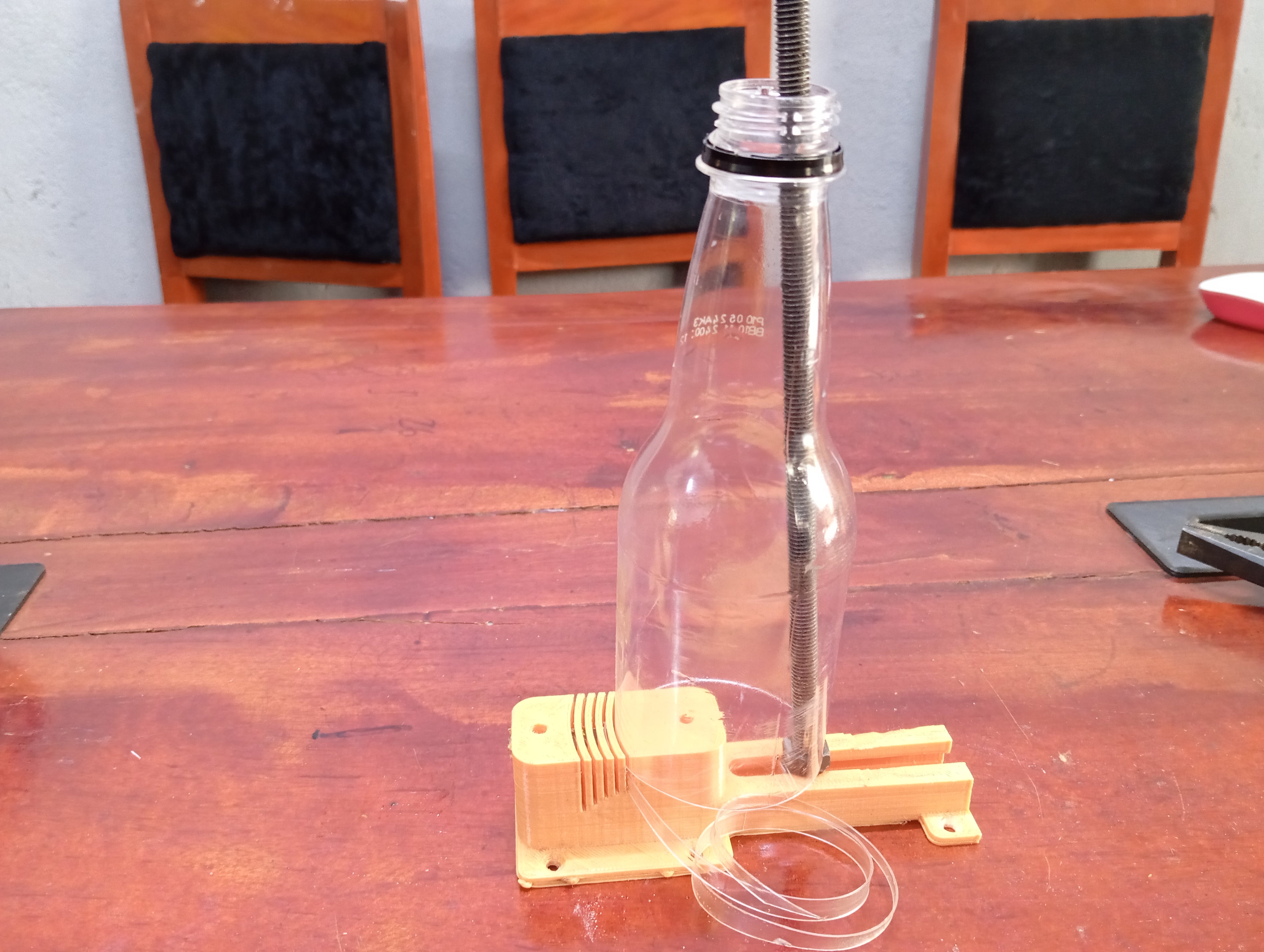 Recycling plastic into 3D filament at NestX